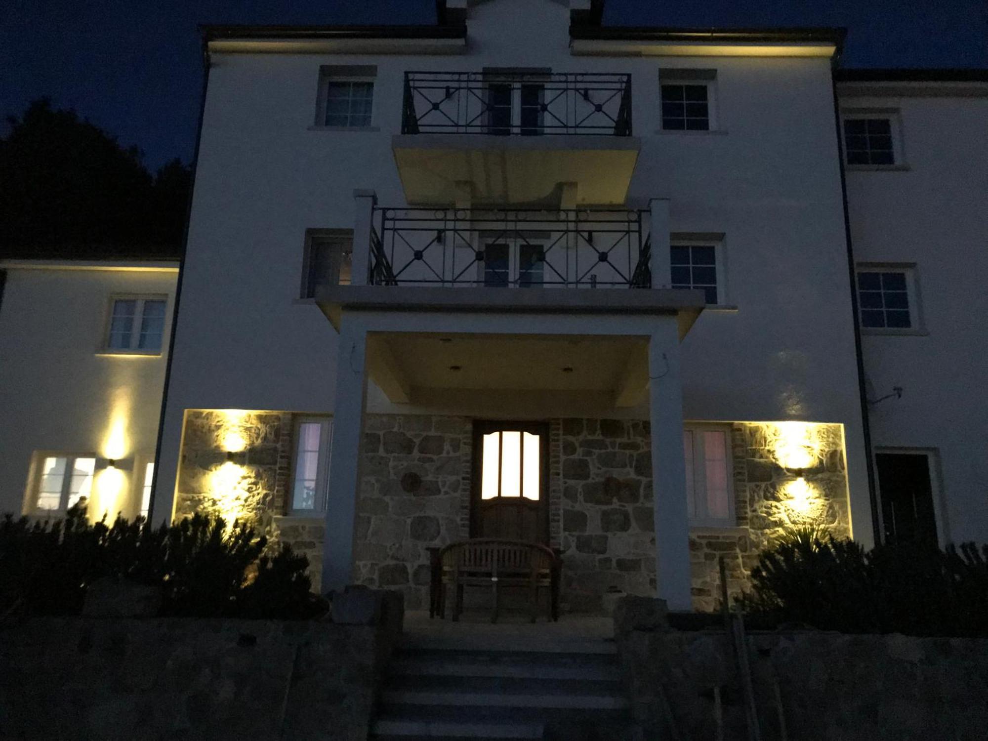 Villa Joy 4Ever Banjol 외부 사진